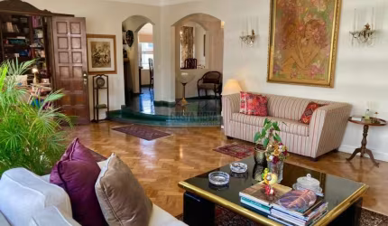 Apartamento à venda / locação na R Aureliano Coutinho, 4 quartos sendo 2 suítes, 4 vagas, 1 depósito