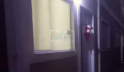 Casa térrea em condomínio a venda, com 2 quartos, 1 banheiro e 1 vaga