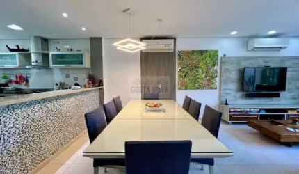 Casa mobiliada 218 m2, 3 dormitórios, 2 banheiros e 4 vagas no Guarujá ( ACEITA PERMUTA )