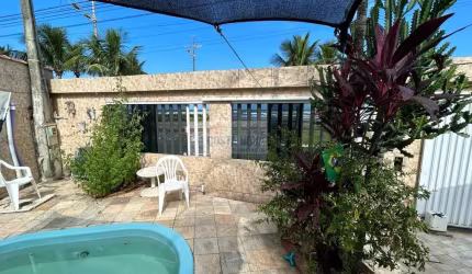 Casa a venda com 330 m², 2 suítes, 2 garagens, piscina, bairro Solemar