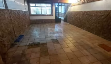 Vende se casa geminada de 03 quartos, de 150m² a uma quadra da praia, Aviação Praia Grande