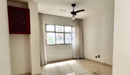 Apartamento a venda no Embaré. 1 quarto, 2 banheiros, 1 sala