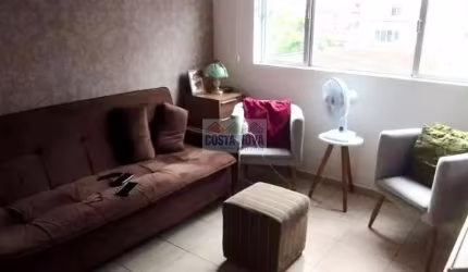 Apartamento a venda com 1 quarto, 1 banheiro, 1 vaga, com elevador. Bairro Canto do Forte