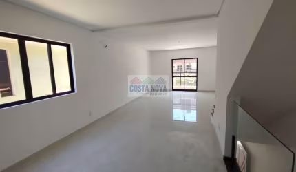Casa Nova Sobreposta Alta com Piscina no Embaré
