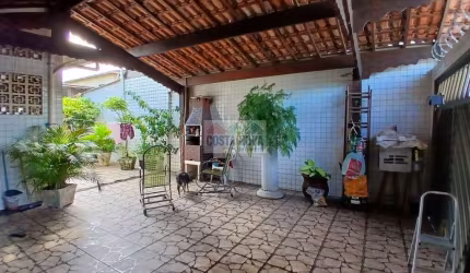 Casa à venda com 110m², com 2 quartos sendo 1 suíte, vaga para 2 carros em Ribeirópolis Praia Grande