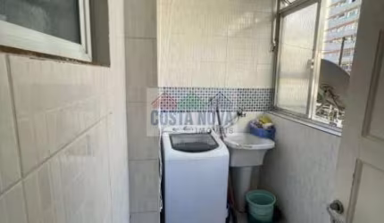 Apartamento com 3 quartos, 2 banheiros, 1 vaga, a 3 quadras da praia do Boqueirão