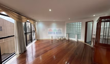 Apartamento à venda na Vila Guilherme, 3 quartos sendo 2 suítes e 1 banheiro social. 2 vagas, 142 m²