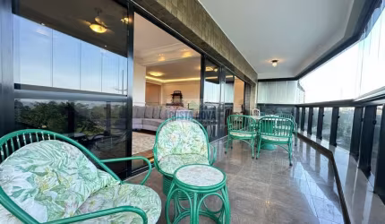 Apartamento com 3 quartos, 3 suítes, 2 vagas privativas bairro Gonzaga Santos.