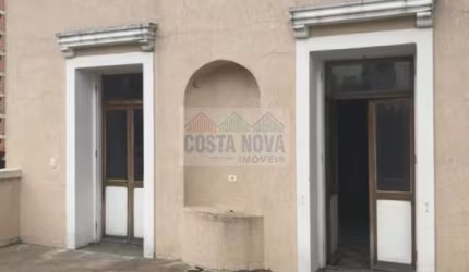 Oportunidade na Vila Olímpia: Casa Comercial com 4 Pavimentos, Segurança e Vagas!