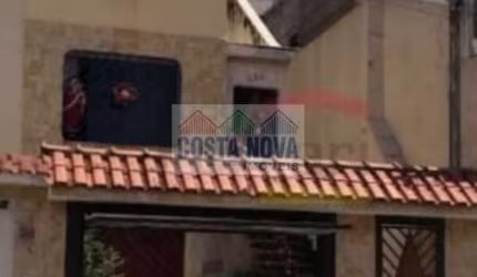 Sobrado à venda com 200m², 3 quartos, 1 suíte, 2 salas, 2 vagas e espaço gourmet no bairro Tucuruvi