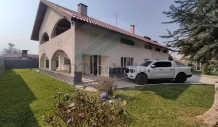 Casa para Venda em Fazenda Rio Grande, Gralha Azul, 5 dormitórios, 2 suítes, 1 banheiro, 5 vagas