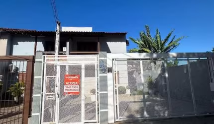 Casa para Aluguel | 2 Dormitórios | Piscina | Sacada | Semi Mobiliada | Aberta dos Morros