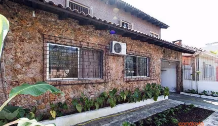 Casa com 2 dormitórios para alugar, 200 m² por R$ 3.000,01/mês - Cristal - Porto Alegre/RS