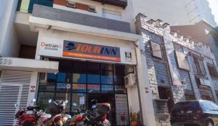 Apartamento com 1 dormitório para alugar, 37 m² por R$ 2.676,00/mês - Centro - Porto Alegre/RS