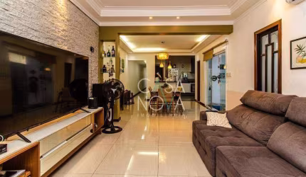 Casa térrea no Embaré - Santos - SP, à venda, 200 metros quadrados área terreno, 165 metros quadrados área construída.