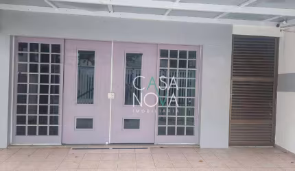 Loja comercial para locação na Pompeia em Santos - SP, 100 metros quadrados de área construída.