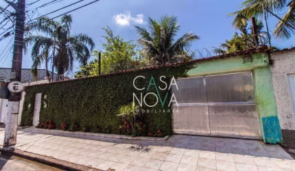 Casa, 131 m² - venda por R$ 3.000.000,00 ou aluguel por R$ 15.300,00/mês - Morro de Nova Cintra - Santos/SP
