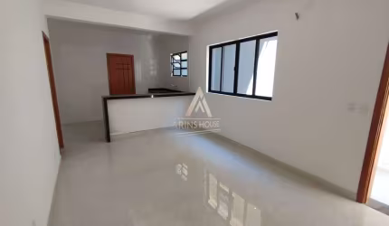 Casa Sobreposta Baixa a Venda com 100m², 3 Suítes, 2 vagas no Embaré em Santos