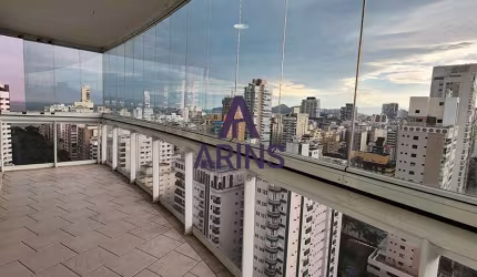 Apartamento a Venda com Vista Mar, 195m², 4 quartos, 3 vagas no Boqueirão/Santos