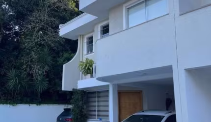 Casa para Venda em São Bento do Sul, Centro, 3 dormitórios, 1 suíte, 3 banheiros, 2 vagas