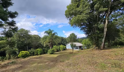 Chácara para Venda em Agudos do Sul, Queimados, 3 dormitórios, 1 banheiro, 1 vaga