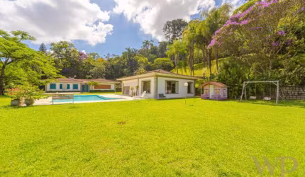 Casa com 3 quartos à venda na Rua Bela Vista, 234, Saguaçu, Joinville por R$ 4.250.000