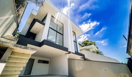 Casa com 3 quartos à venda na Rua Ouro Verde, 167, Saguaçu, Joinville por R$ 1.490.000