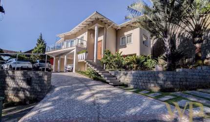 Casa em condomínio fechado com 4 quartos à venda na Ex- Combatentes, 125, Saguaçu, Joinville por R$ 3.850.000
