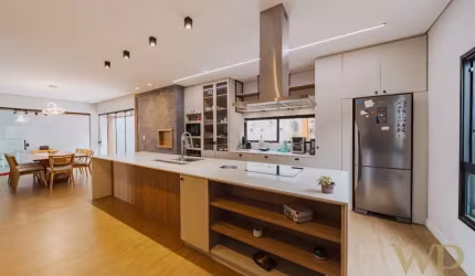 Casa com 4 quartos à venda na Rua Visconde de Mauá, 1223, América, Joinville por R$ 2.640.000