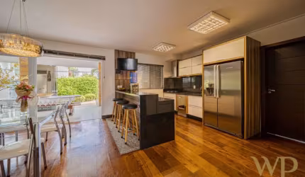 Casa com 4 quartos à venda na Rua Franklin Roosevelt, 168, Iririú, Joinville por R$ 1.390.000