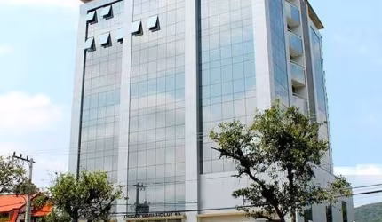 Sala comercial à venda na Rua Orestes Guimarães, 876, América, Joinville por R$ 4.077.000