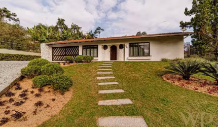 Casa com 3 quartos à venda na Rua Harmonia, 60, Floresta, Joinville por R$ 1.850.000