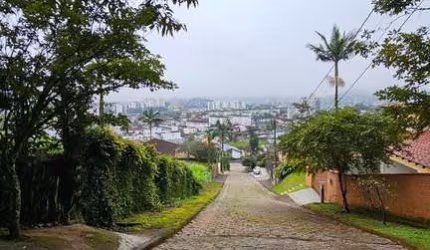 Terreno à venda na Carlos Schmidt, 132, Saguaçu, Joinville por R$ 1.850.000