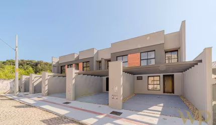 Casa com 3 quartos à venda na Rua Guilherme Welter, 248, Anita Garibaldi, Joinville por R$ 990.000