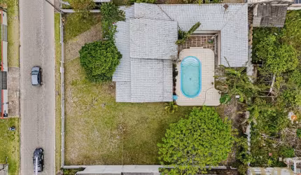 Casa com 3 quartos à venda na Barra Velha, 1261, Praia do Ervino, São Francisco do Sul por R$ 1.700.000
