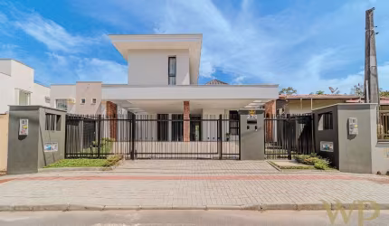 Casa com 5 quartos à venda na Rua Willibaldes Silveira de Souza, 270, Bom Retiro, Joinville por R$ 1.900.000