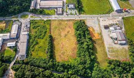 Terreno à venda na Avenida Santos Dumont, 1, Zona Industrial, Joinville por R$ 19.500.000