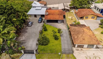Casa com 3 quartos à venda na Lindolfo de Freitas Ledoux, 4884, Vila da Glória, São Francisco do Sul por R$ 1.200.000