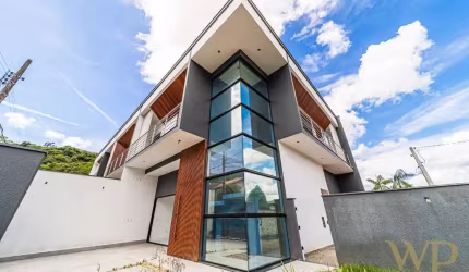 Casa com 3 quartos à venda na Rua Rio Negrinho, 536, Saguaçu, Joinville por R$ 1.450.000