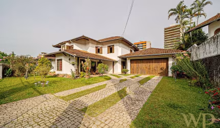 Casa com 4 quartos à venda na Rua Leonardo Meinert, 7, Glória, Joinville por R$ 2.900.000