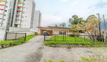 Casa com 3 quartos à venda na Rua Corupá, 389, Anita Garibaldi, Joinville por R$ 970.000