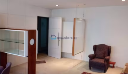Conjunto comercial com 47m² em Moema