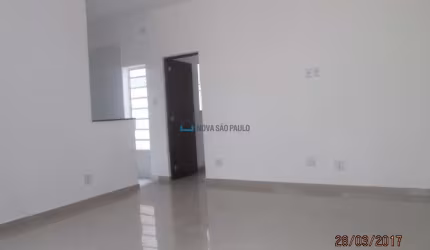 Excelente localização, Casa tipo condomínio fechado.