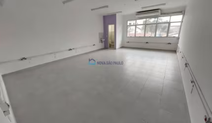 Conj. Comercial Comercial com 675m²