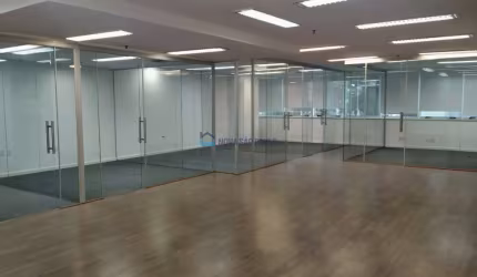 Conjunto comecial em ótima localização.