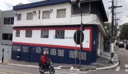 casa comercial na Bosque da Saúde com 480m²