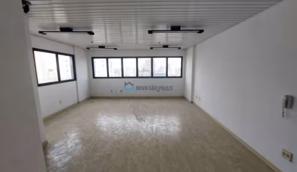 Conjunto Comercial Localizado na Chácara Inglesa
