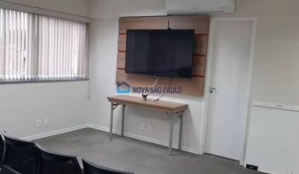 Salas comercial , 1 vaga , banheiro, ao lado metro Jabaquara