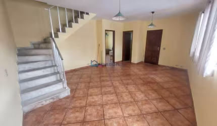Sobrado com 03 Doms e 03 vagas - Vila Paulista