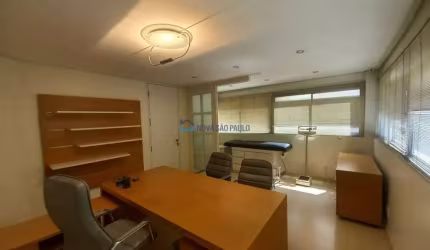 Sala comercial Montada região do Itaim
